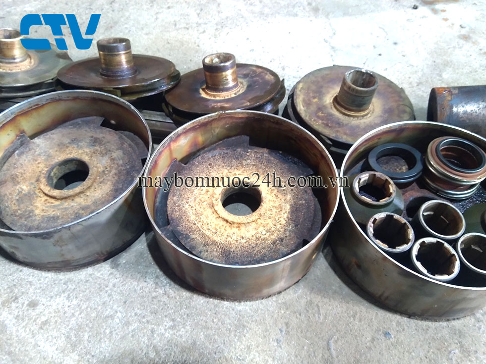 Khắc phục hư hỏng buồng bơm, cánh bơm máy bơm trục đứng tại Hà Nội